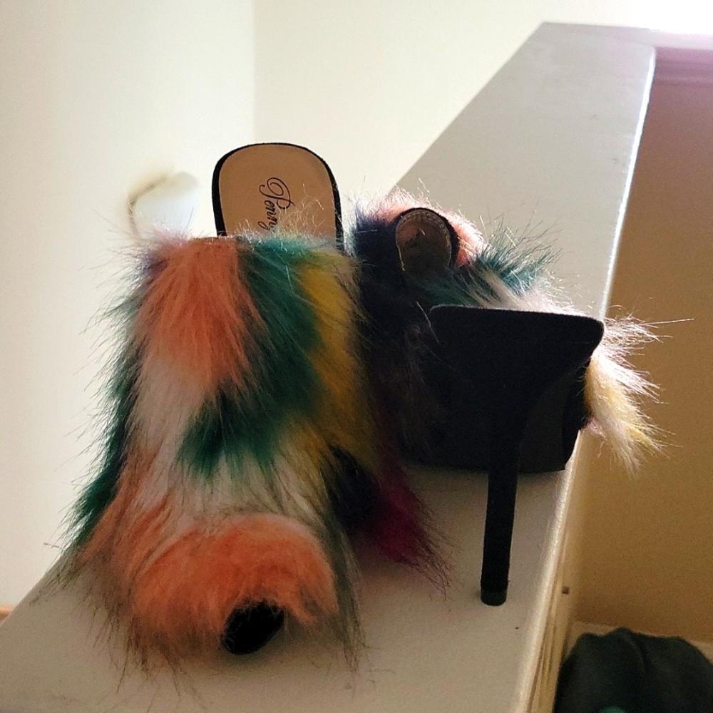 Furry heels